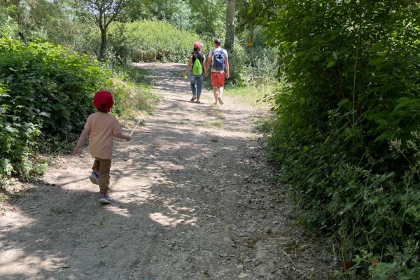 photo balade famille rnr